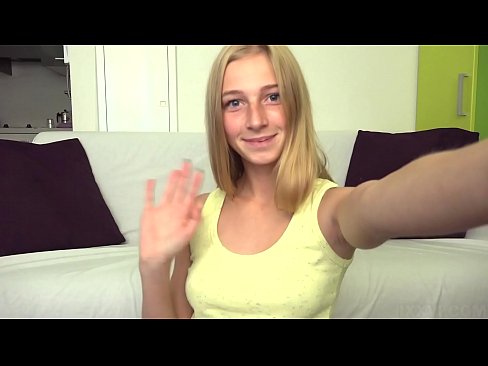 ❤️ Когда мне скучно, я лениво мастурбирую свою розовую писечку ❤❌ Красивое порно на нашем сайте ️